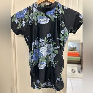 Albion Black and Blue Floral Rouched Capped Sleeve swim Top